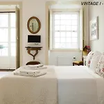 Alfama Vintage 1 Guests - Alfama Vintage 2 Five Guests - Alfama Vintage 3 Three Guests Apartament
