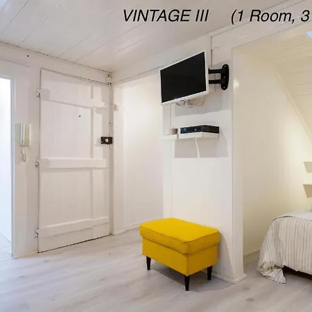 Апартаменти Alfama Vintage 1 Guests - Alfama Vintage 2 Five Guests - Alfama Vintage 3 Three Guests