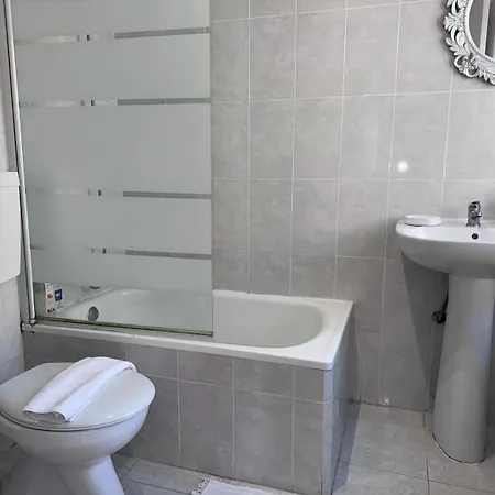 Alfama Vintage 1 Guests - Alfama Vintage 2 Five Guests - Alfama Vintage 3 Three Guests Lisboa