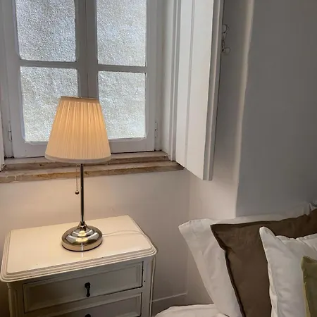 Alfama Vintage 1 Guests - Alfama Vintage 2 Five Guests - Alfama Vintage 3 Three Guests Apartamento Lisboa