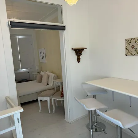 דירה Alfama Vintage 1 Guests - Alfama Vintage 2 Five Guests - Alfama Vintage 3 Three Guests *