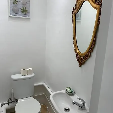 Alfama Vintage 1 Guests - Alfama Vintage 2 Five Guests - Alfama Vintage 3 Three Guests