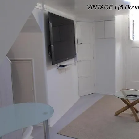 Alfama Vintage 1 Guests - Alfama Vintage 2 Five Guests - Alfama Vintage 3 Three Guests ליסבון